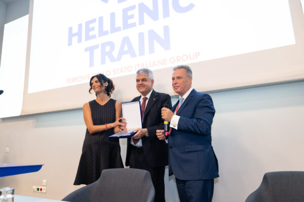 Απονομή τιμητικής αναγνώρισης στον Όμιλο Ferrovie dello Stato Italiano από το Έλληνο-Ιταλικό Επιμελητήριο Αθήνας